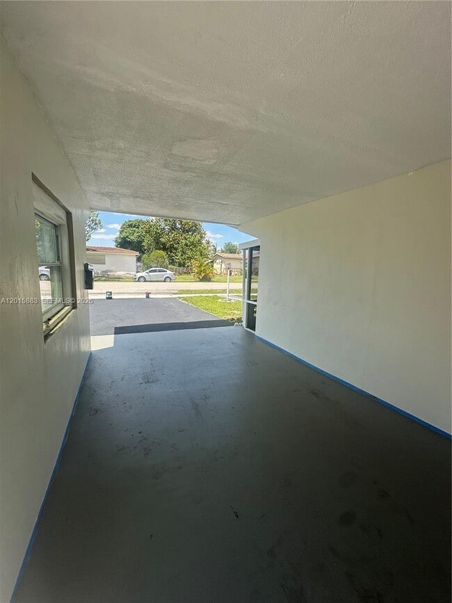 Building Photo - 4616 NW 39th St