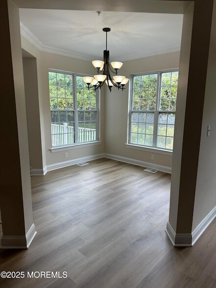 Building Photo - 1006 Abby Rd