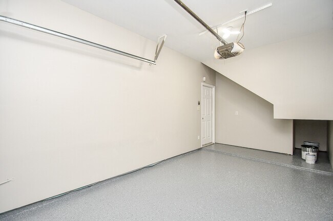 Building Photo - 1833 Keene St