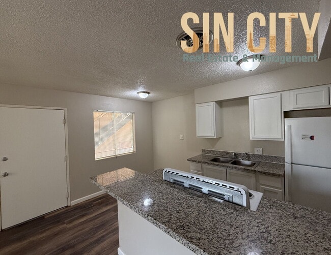 Building Photo - Discover Urban Comfort: Spacious 1-Bedroom Oasis at Lyn Capri