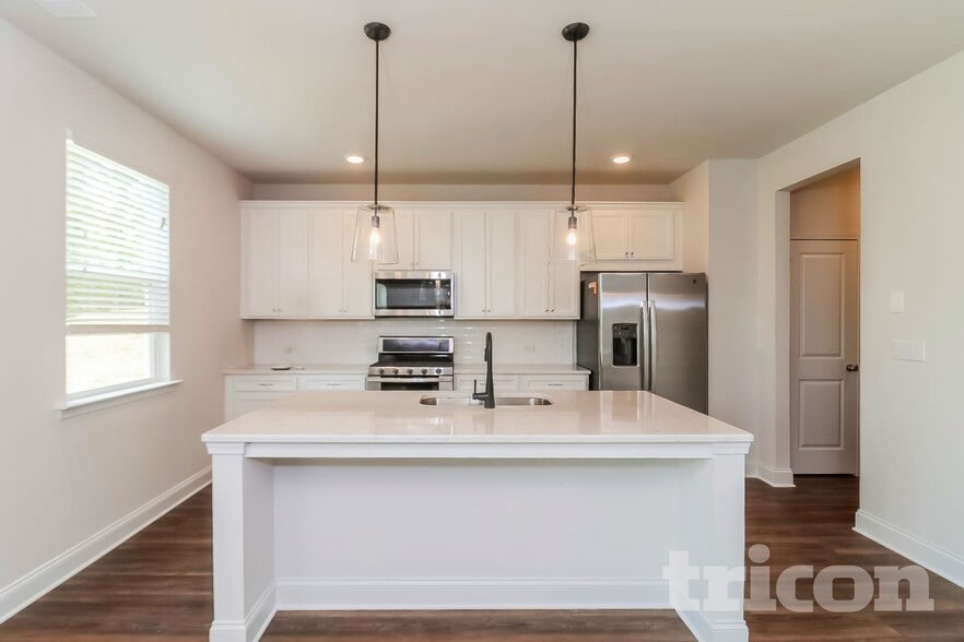 Building Photo - 80 Leyland Ct