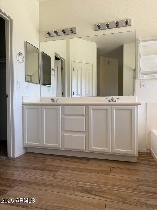 Building Photo - 6511 W Range Mule Dr