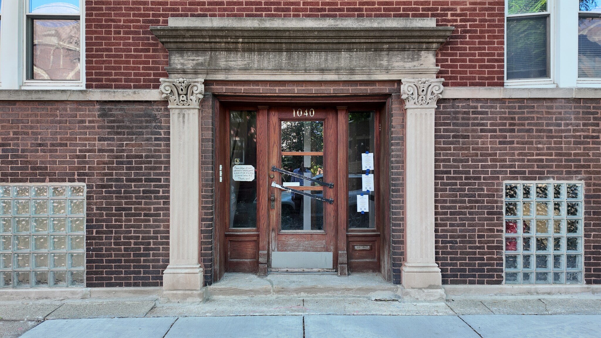 Building Photo - 2200 W Cortez St