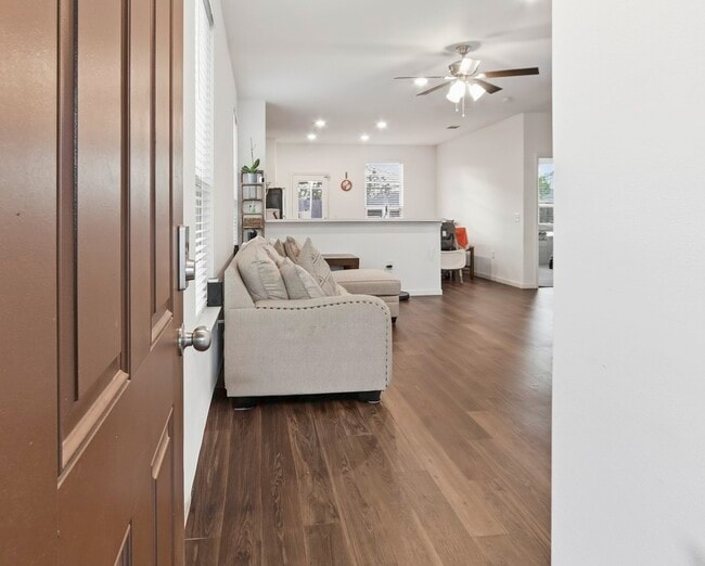 Building Photo - 16306 Fontana Ct