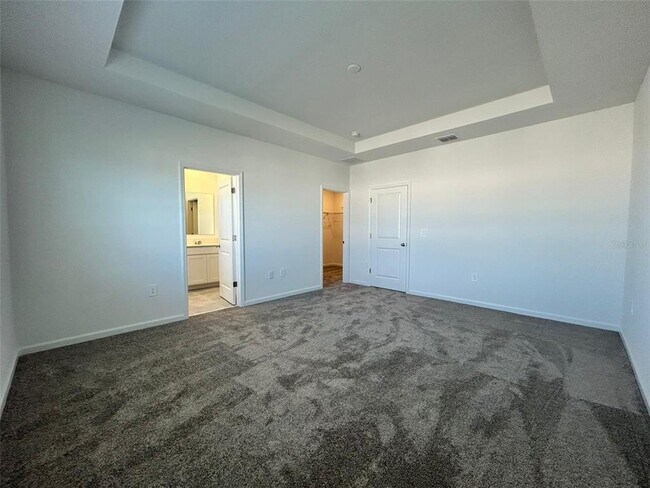 Building Photo - 3019 Chantilly Dr