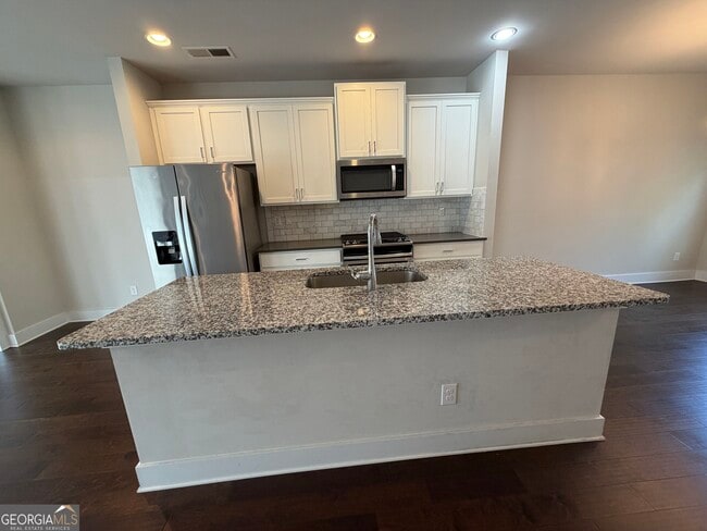 Building Photo - 3782 Oxford Cir