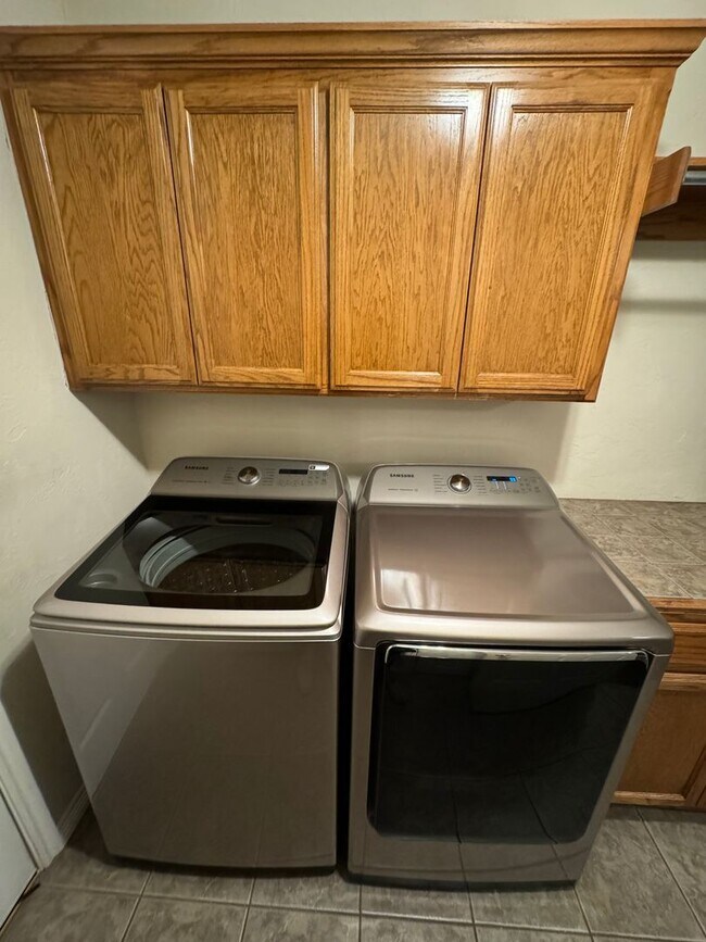 Building Photo - Super Cute 3 Bed, 2 Bath Home in Moore