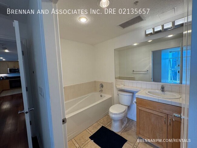Building Photo - 850 Beech St