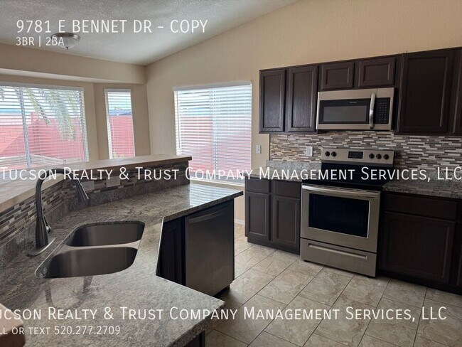 Building Photo - 9781 E Bennett Dr