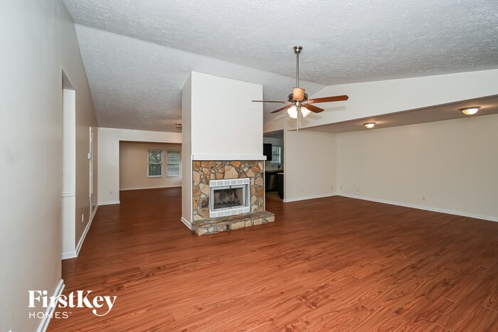 Building Photo - 3571 Millcreek Dr