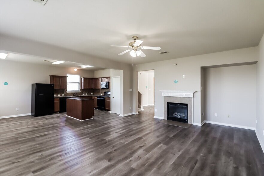 Building Photo - 19107 Remington Grove Ct