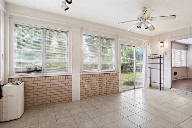 Building Photo - 16 Harbor Ln