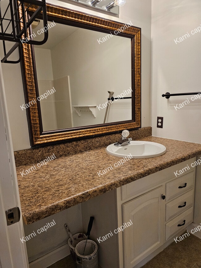 Building Photo - 8709 Olde Colony Trl