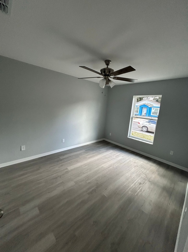 Building Photo - Bartow Duplex for Rent!