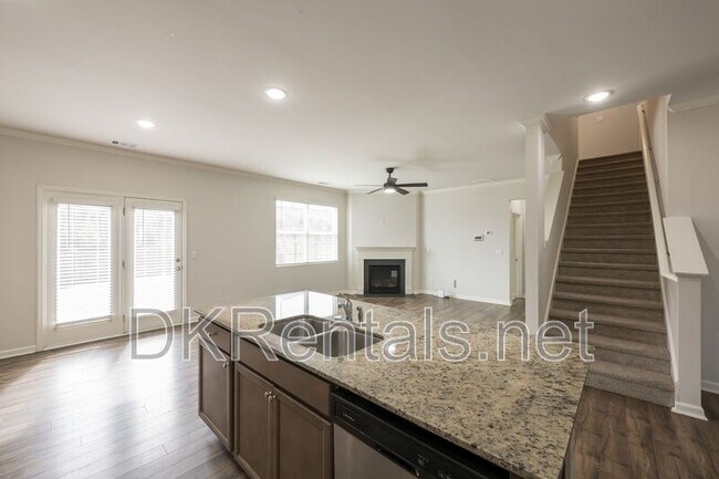 Building Photo - 261 Barnwood Ln