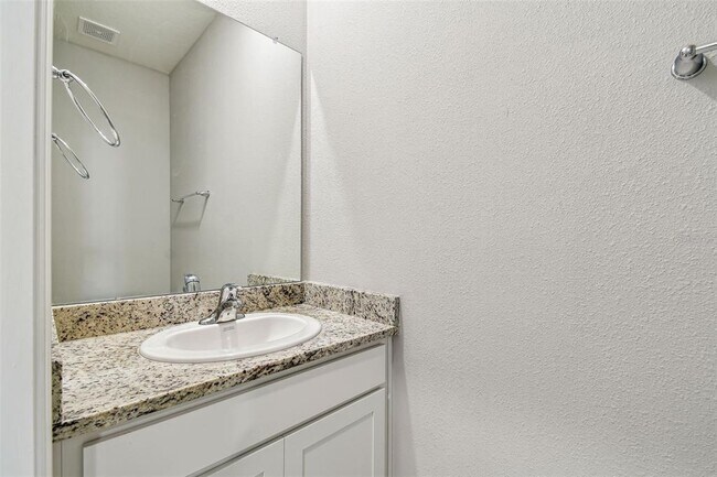 Building Photo - 33870 Field Maple Lp