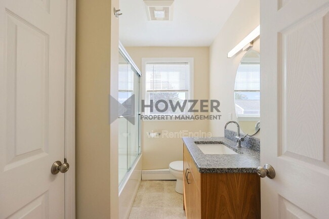 Building Photo - 91 Louis St