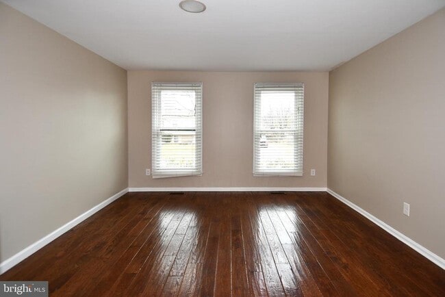 Building Photo - 8844 Mourning Dove Ct