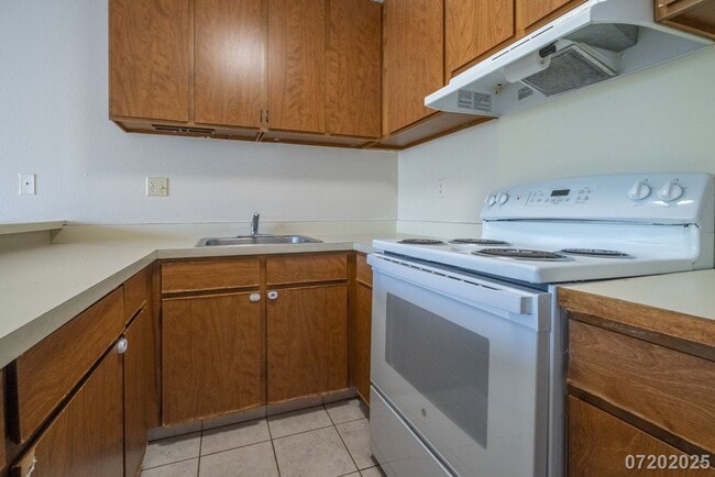 Building Photo - 1bd/1ba/1pkg Condominium in Koolau Vista |...