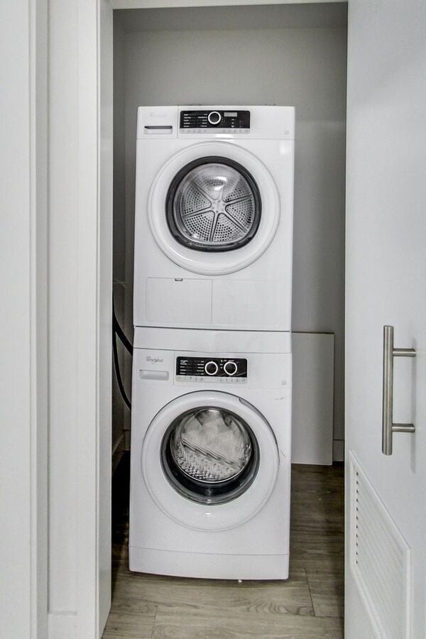 Building Photo - 4435 Piedmont Ave