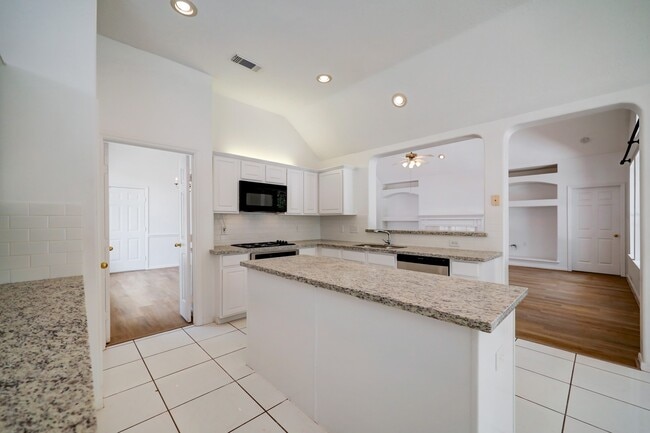 Building Photo - 1807 River Trail