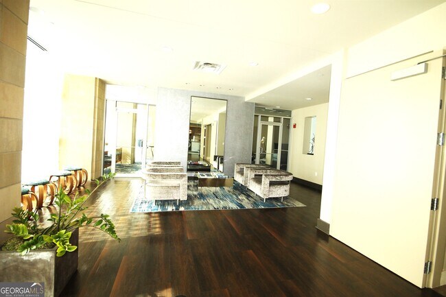 Building Photo - 4561 Olde Perimeter Way