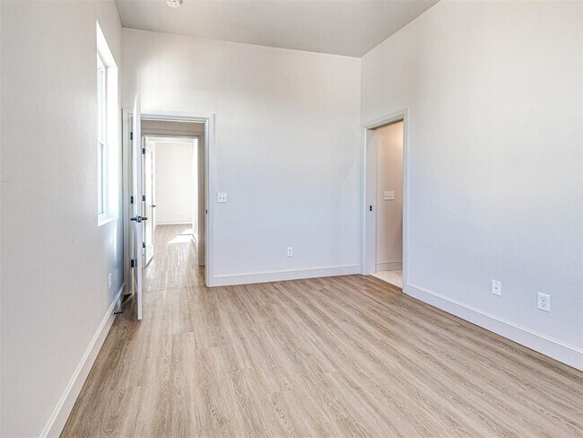 Building Photo - 29596 Memory Ln