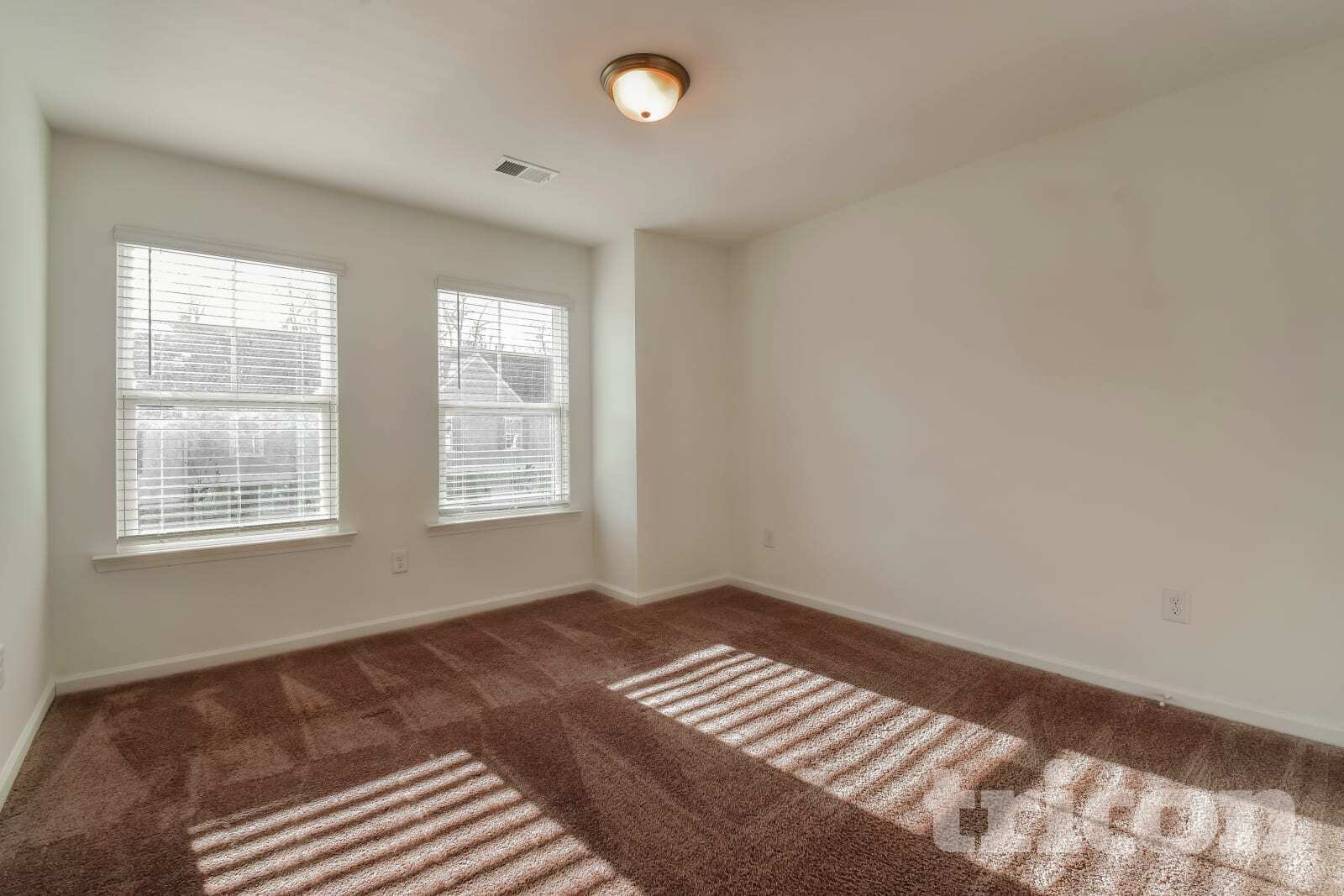 Building Photo - 2150 Rosemary Park Ln