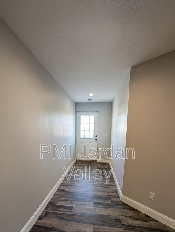 Building Photo - 408 RIGDON St