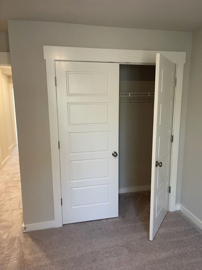 Building Photo - Stunning home in Murfreesboro