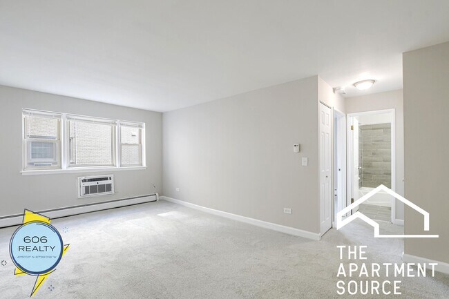 Building Photo - 3001 N Thatcher Ave