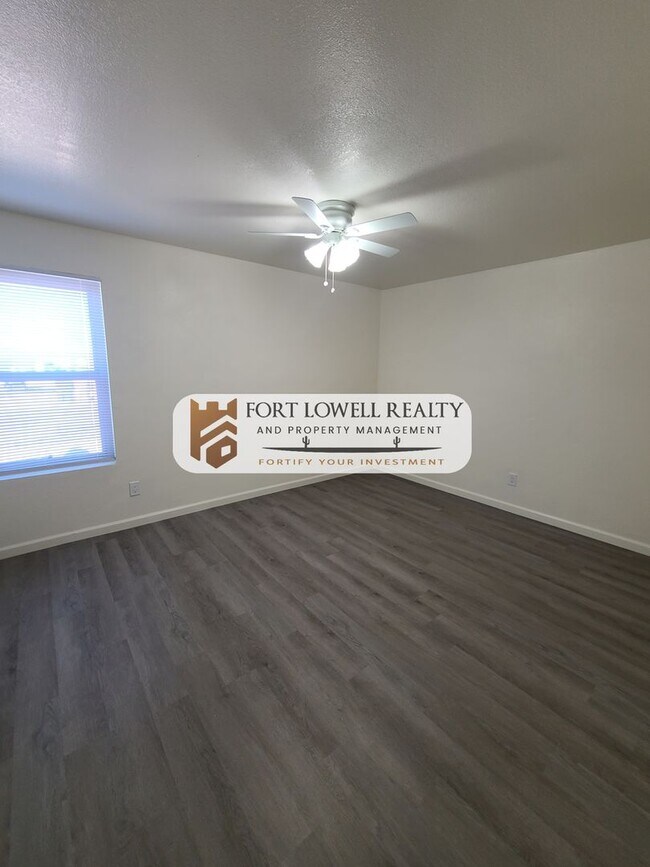 Building Photo - Newly Renovated 2 Bedroom, 1 Bath with Washer/Dryer Hook Ups.  SECTION 8 ACCEPTED