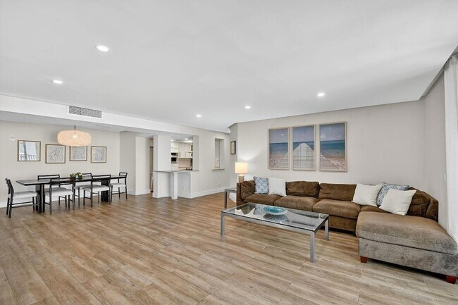 Building Photo - 3610 S Ocean Blvd