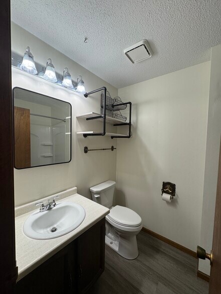 Building Photo - 287 Orrin St