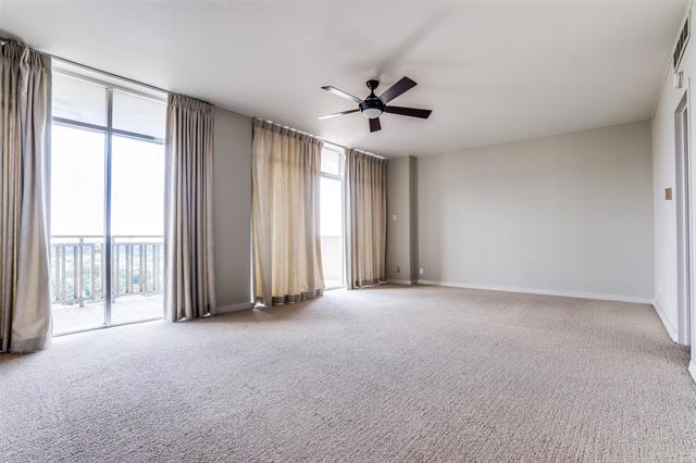 Building Photo - 6211 W Northwest Hwy