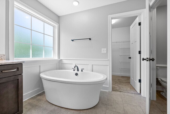 Building Photo - 1506 Redrock Ct