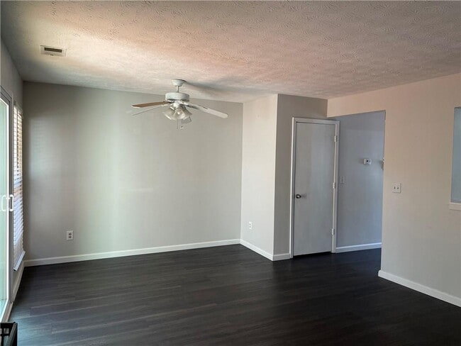 Building Photo - 3578 Kennesaw Station Dr