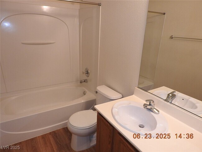 Building Photo - 707 W Sea Harbor Ct
