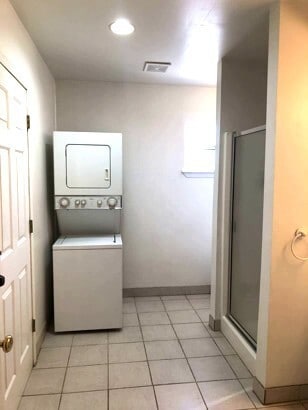 Building Photo - Central 2 Bedroom 2 Bath Home Duplex near ...