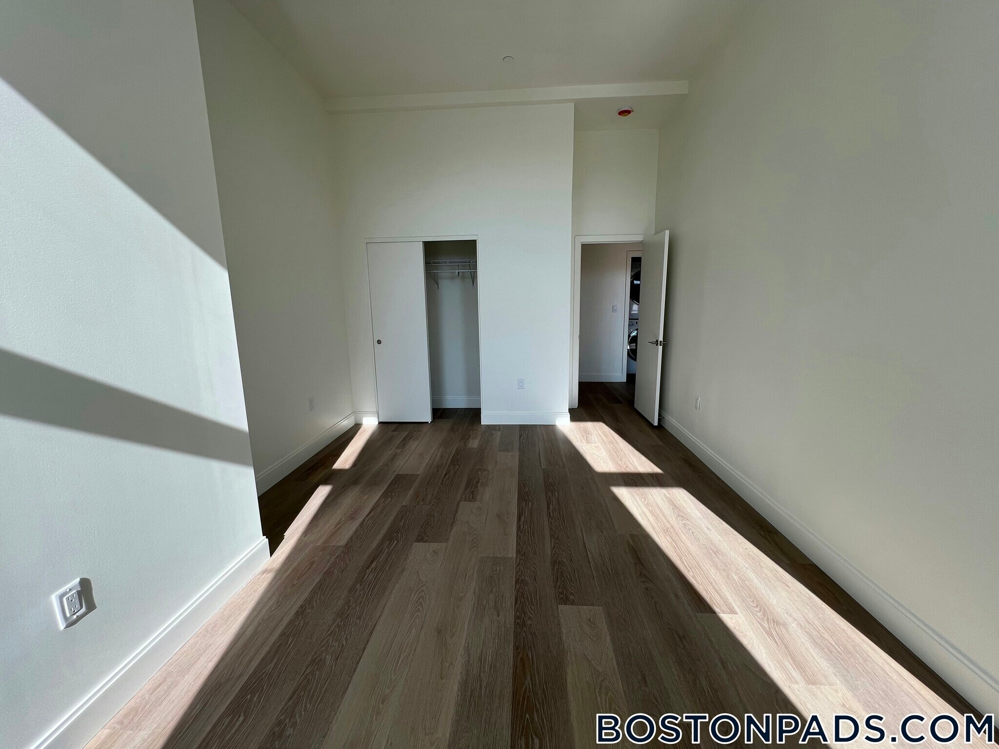 Building Photo - 1079 Commonwealth Ave