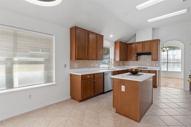 Building Photo - 17606 Forest Haven Trail