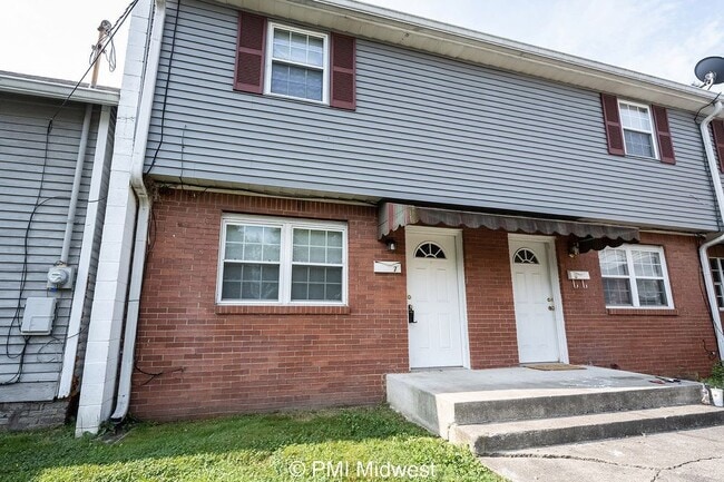 Floorplan - 301 W Adams St