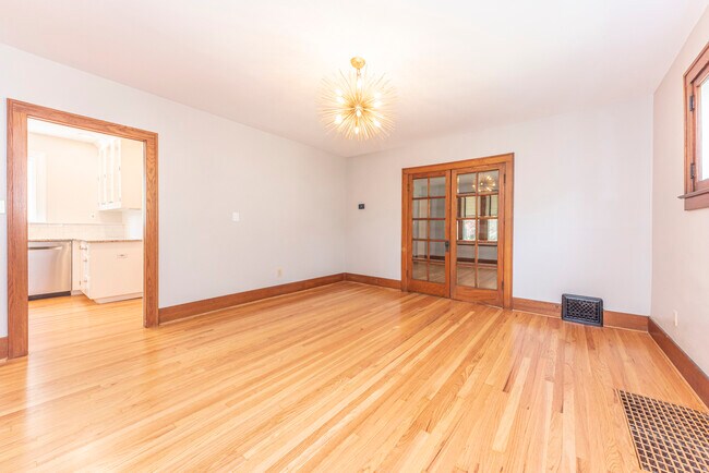 Building Photo - 1111 Olivia Ave