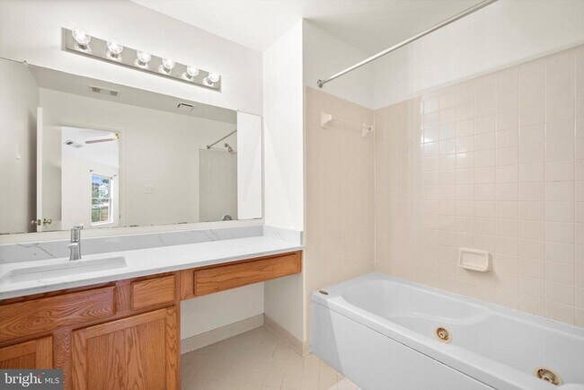 Building Photo - 44226 Mossy Brook Square