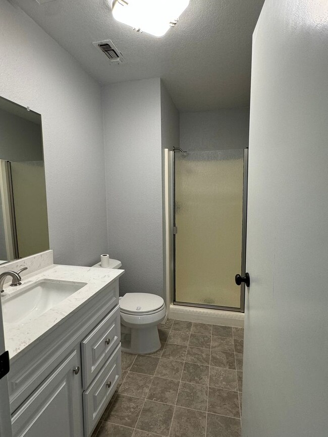 Building Photo - Remodeled 2-Bed, 2-Bath Condo for Rent Nea...