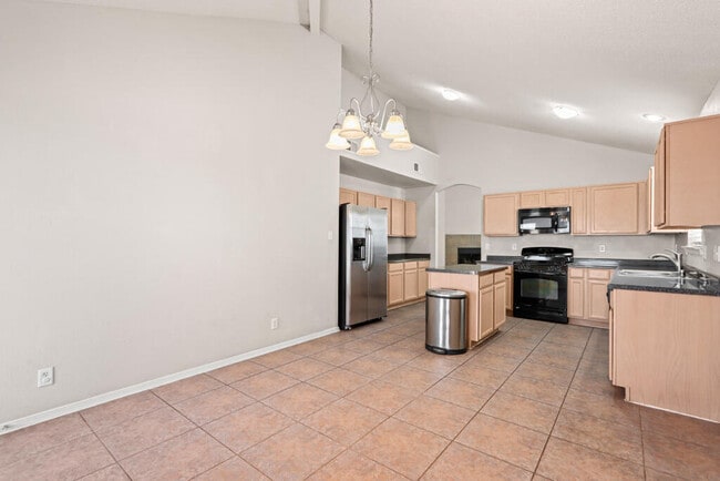 Building Photo - 5432 Santiago Roque Dr