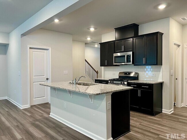 Building Photo - 212 Hiking Hl Ln