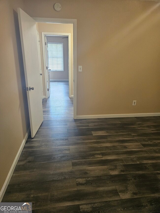 Building Photo - 3195 Highpoint Ct