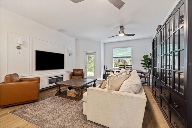 Building Photo - 10070 Trumpet Honeysuckle Wy