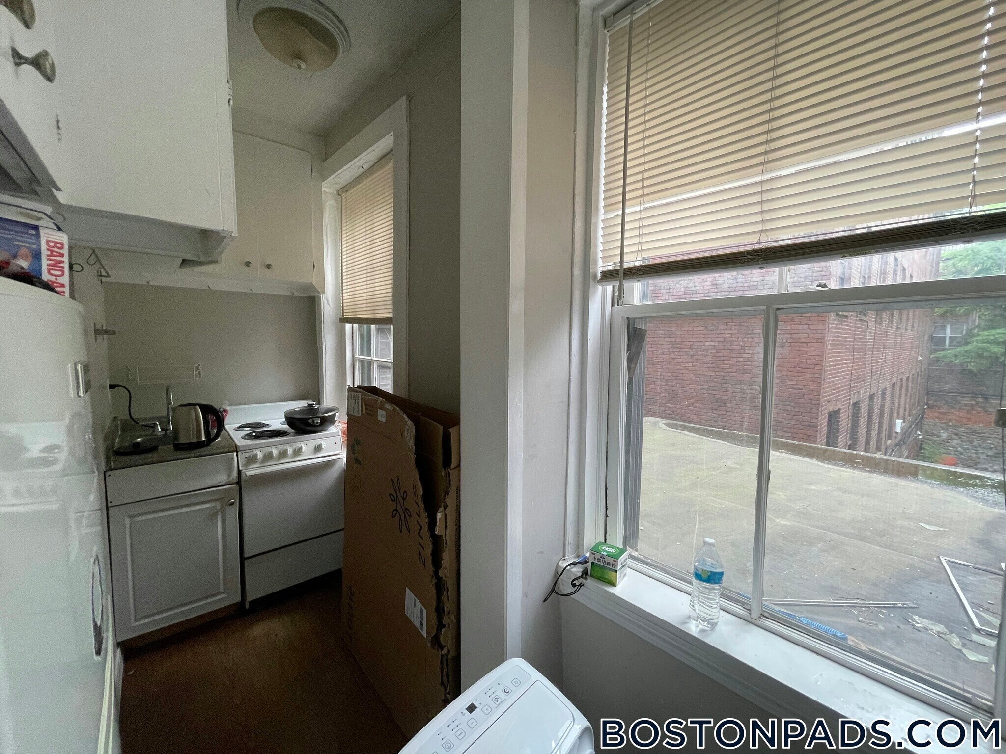 Building Photo - 41 Anderson St